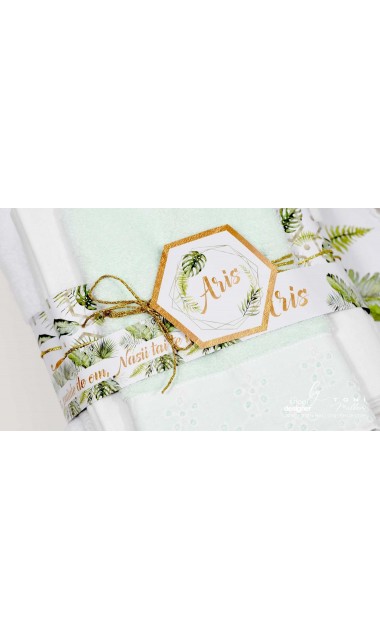 Trusou de botez cu animale gold din jungla si pattern frunze palmier Gold Jungle Tropical 9